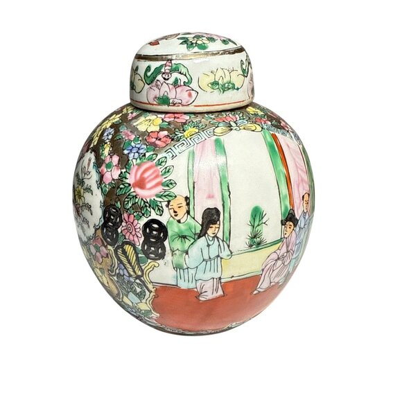 Chinese Rose Medallion Porcelain Ginger Jar Hand Painted Floral and Figures - Picture 1 of 10